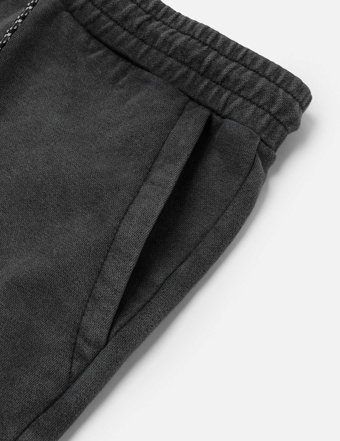 海鷗與商標刺繡寬版休閒運動短褲