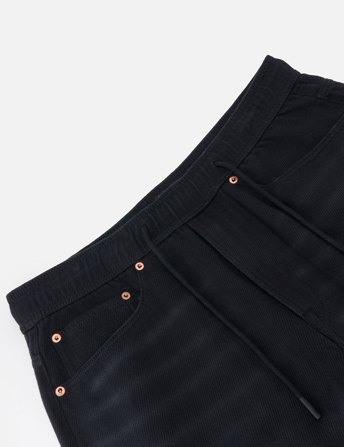 Kamon Appliqué Fashion Fit Denim Shorts