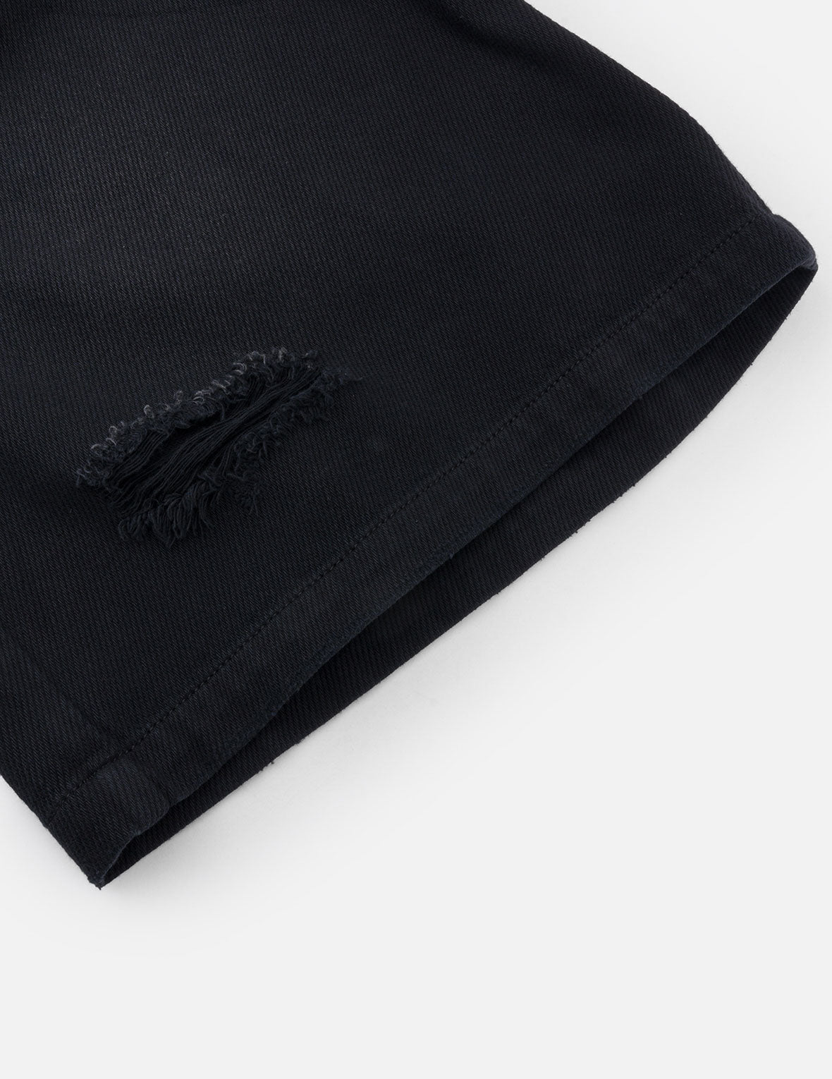 Kamon Appliqué Fashion Fit Denim Shorts