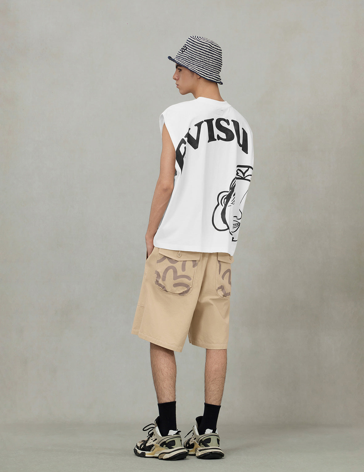 Allover Seagull Print Pocket Oversized Shorts