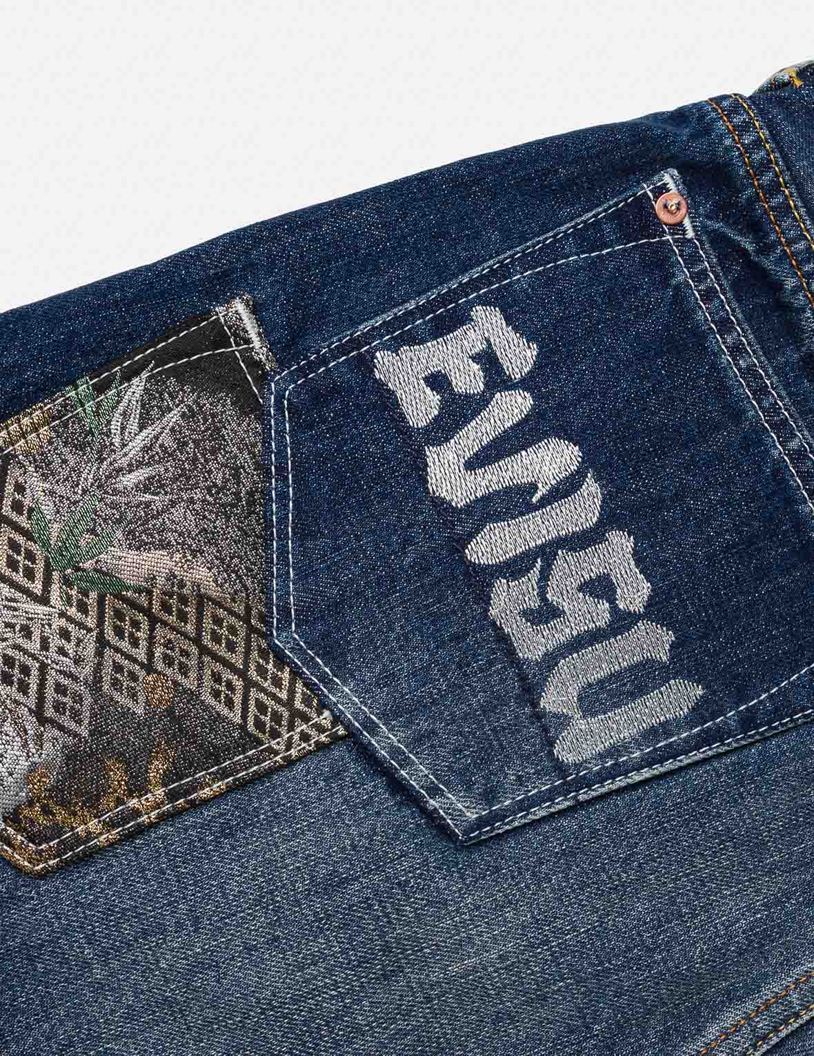 織錦拼布多口袋牛仔短褲