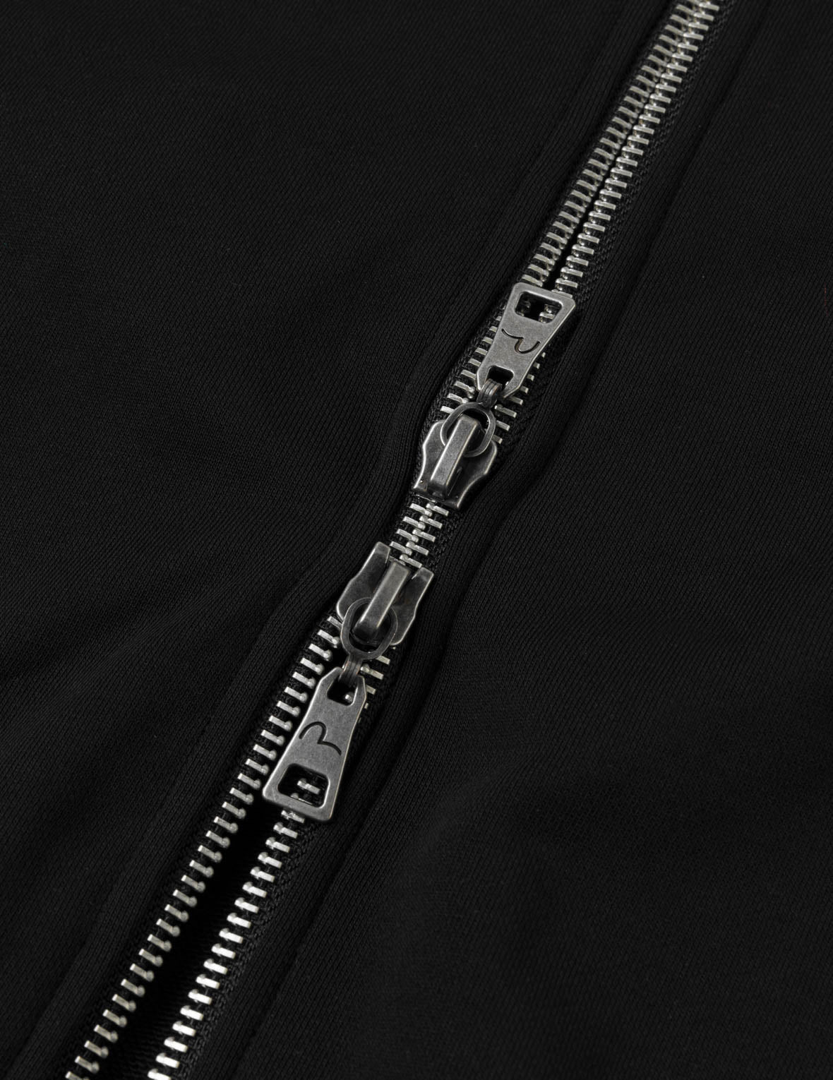 撲克葵扇刺繡拉鍊連帽外套 - 黑