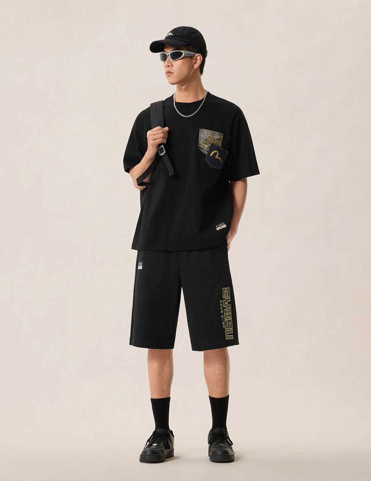 織錦貼袋短袖T恤