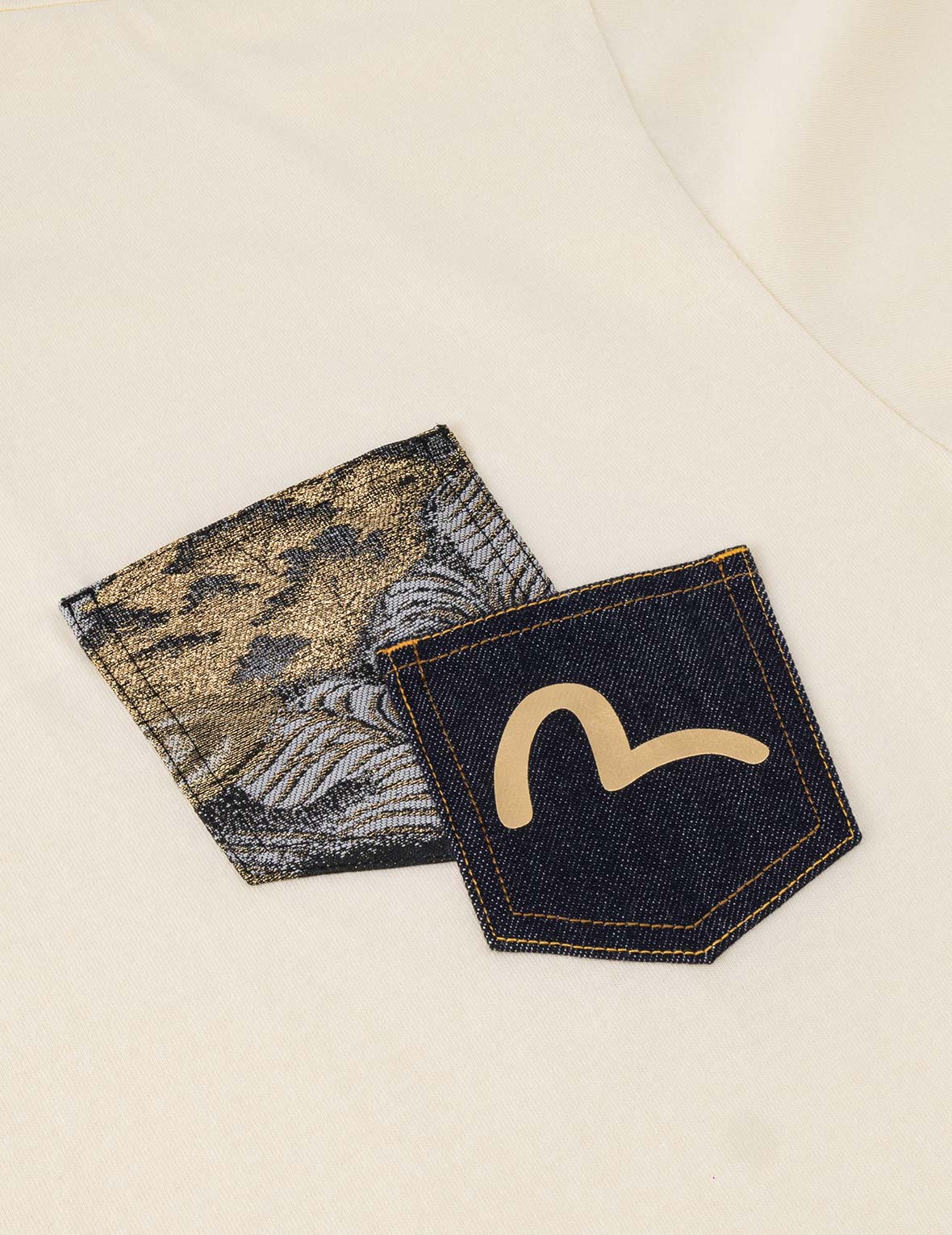 織錦貼袋短袖T恤