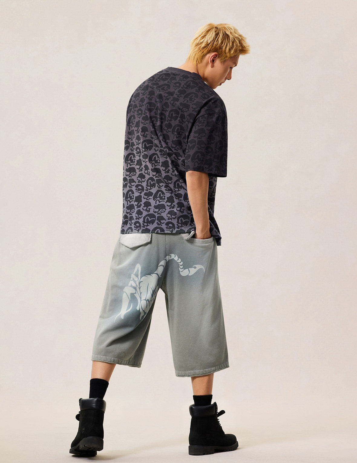 All-over Skulls and Seagulls print T-shirt