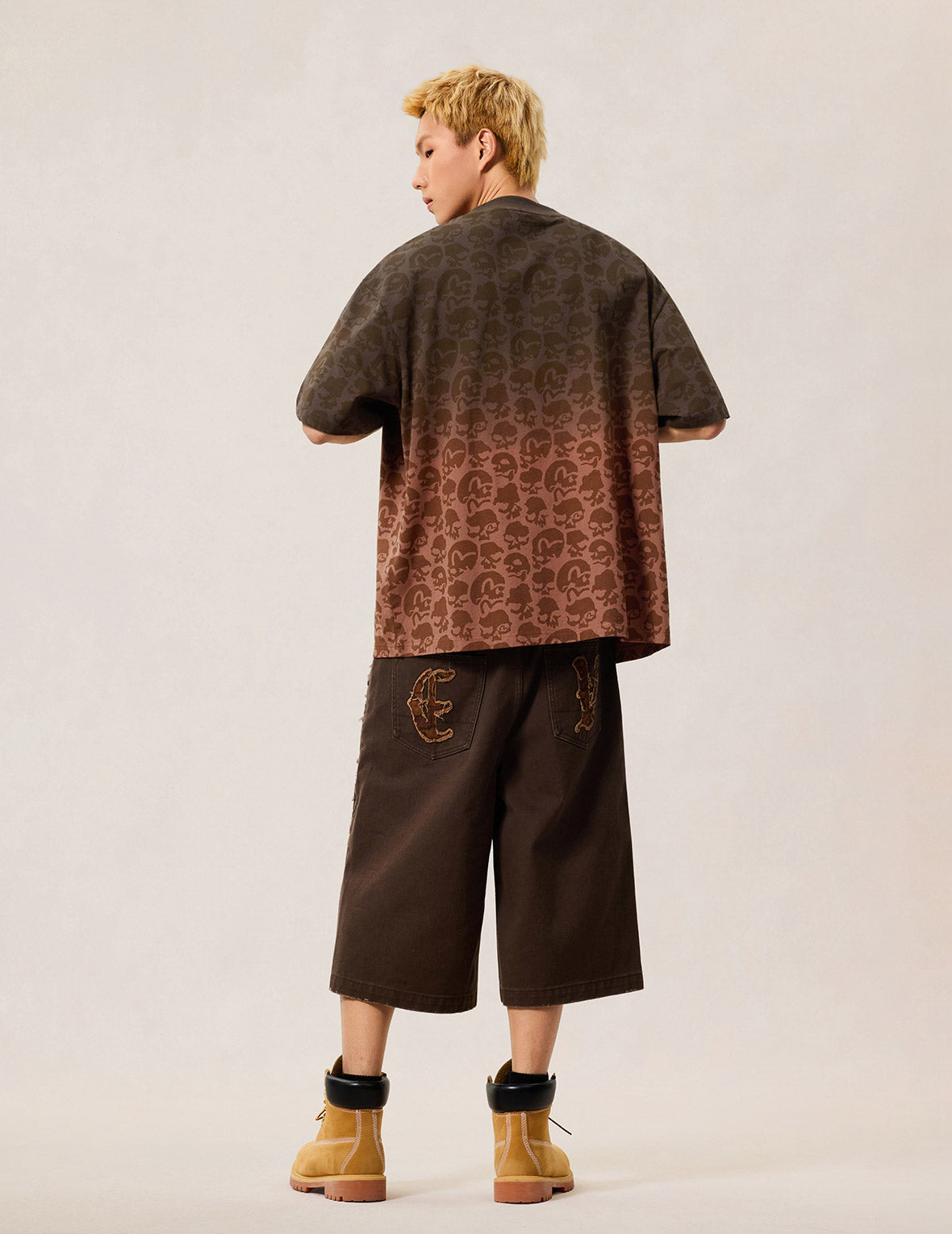 All-over Skulls and Seagulls print T-shirt