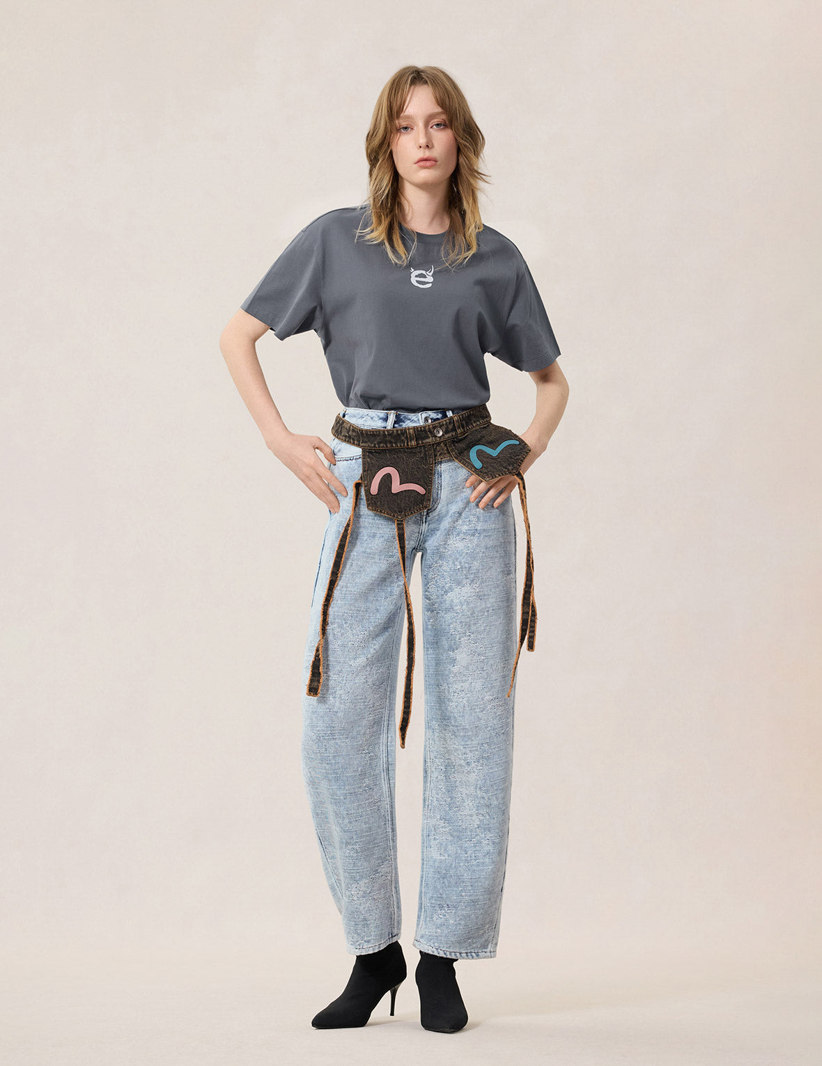 主題圖案大 M 印花 T恤