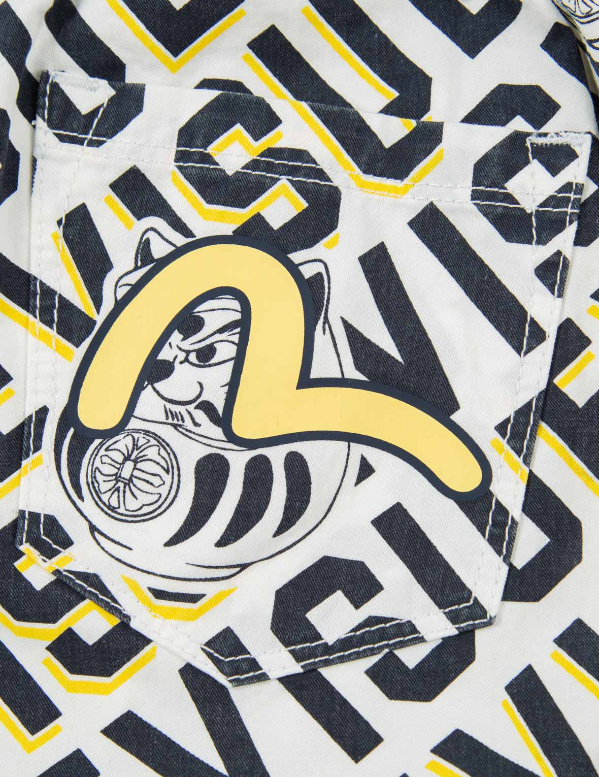 滿地標誌與神社夥伴達磨印花短褲