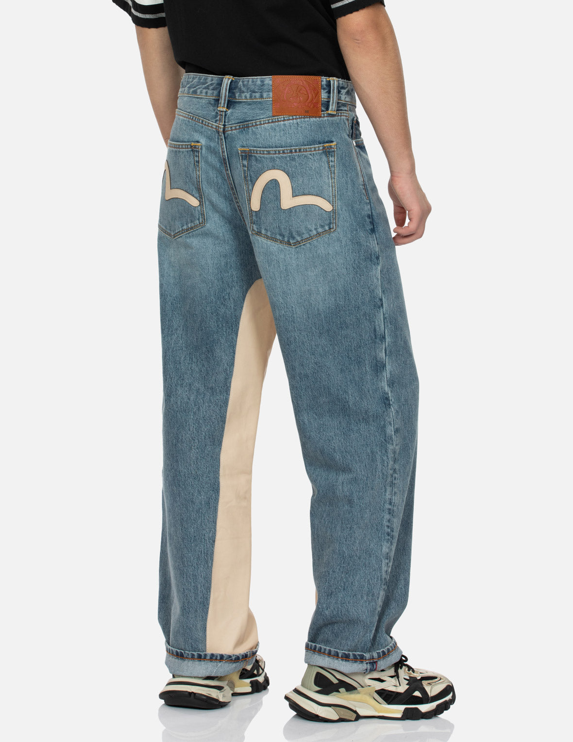 皮革鑲嵌和海鷗口袋鬆身闊腿牛仔褲